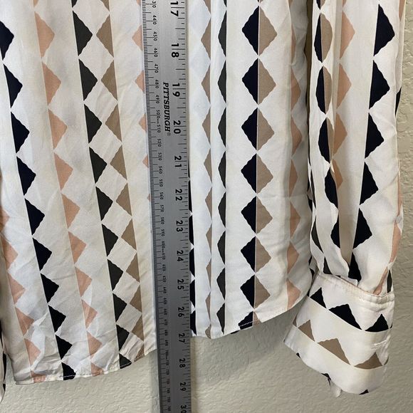 Theory Shirt Womens Medium Linigole Diamond Print Silk Cream Black - Picture 6 of 9